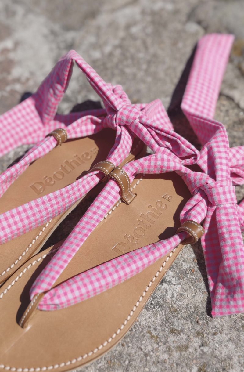 La sandale Classico Vichy Fluo Rose